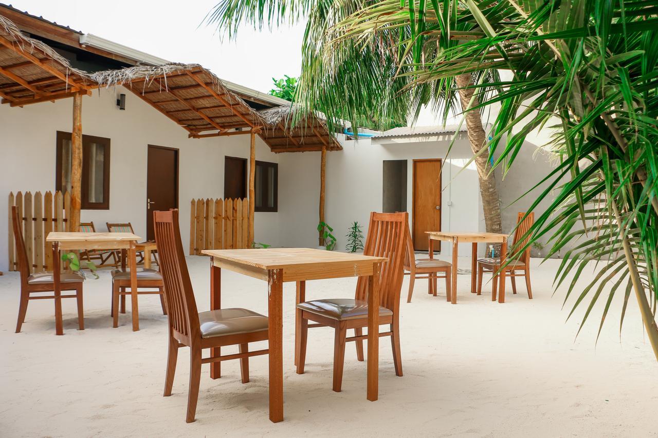 The Castaway Retreat Hotel Feridhoo Exterior photo