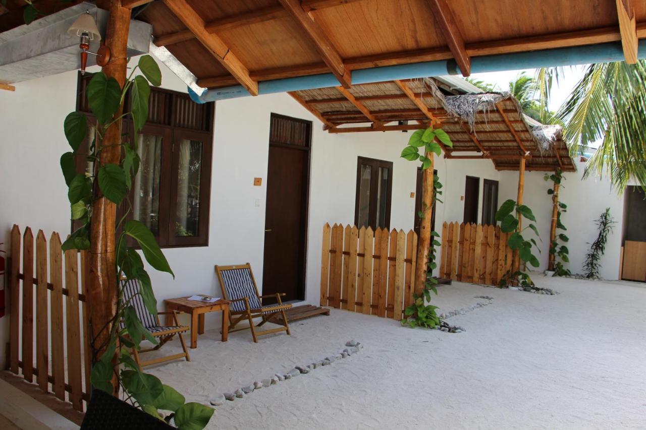 The Castaway Retreat Hotel Feridhoo Exterior photo