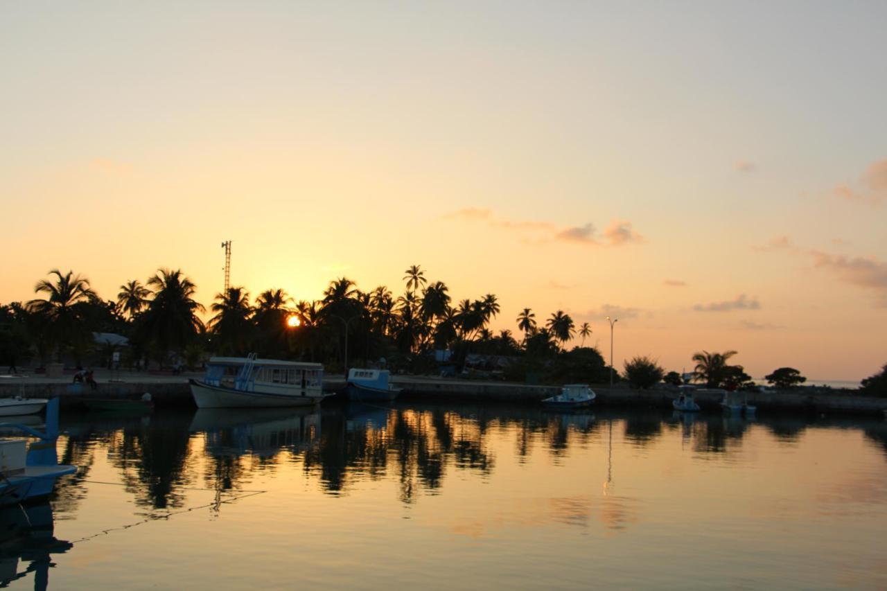 The Castaway Retreat Hotel Feridhoo Exterior photo